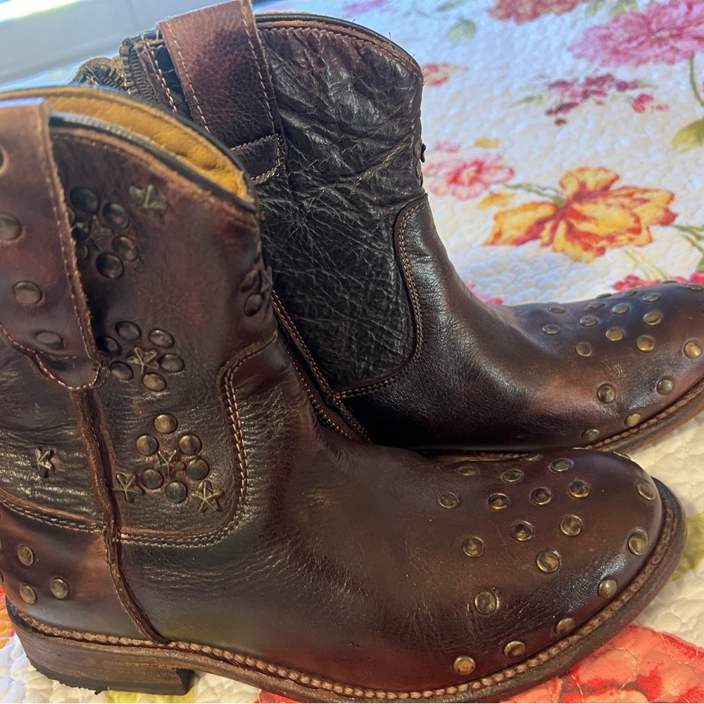 Bed Stu Brown Leather Star Studded Boots
